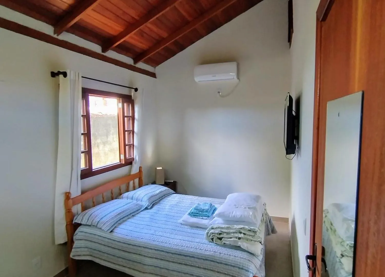 Campsite Chale Para Casal No Rio Vermelho-Florianopolis Brazil